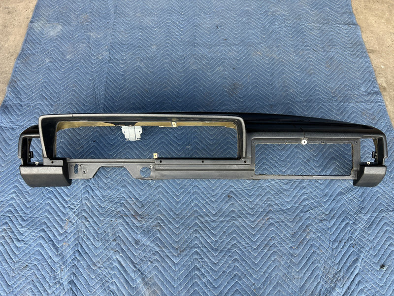 1986-1993 Volvo 240 244 245 Dashboard Assembly Black Trim Dash OEM #4136EM