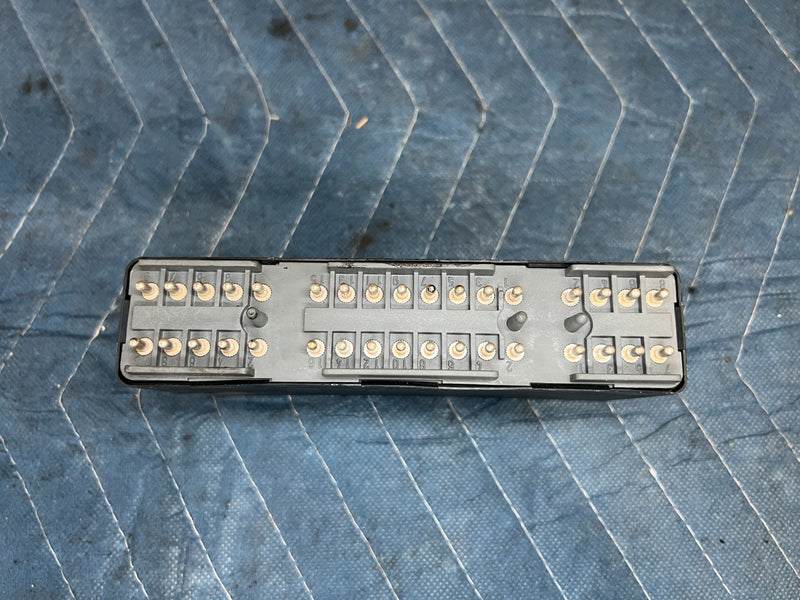 1986-1995 Mercedes 300D W124 Light Relay Control Module 1265420132 OE #2783EM