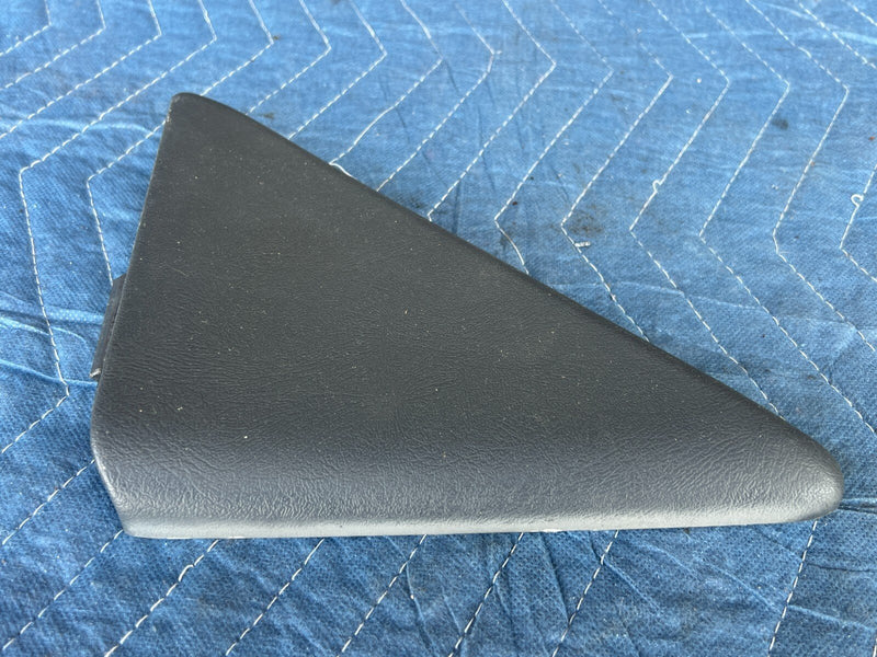 1999-2002 Chevy Silverado GM 1500 2500 Right Door Mirror Corner Trim OEM #1808CN