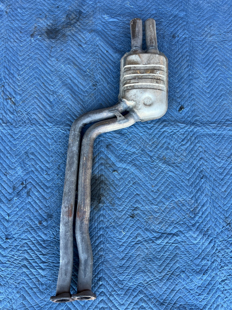 2000-2005 BMW 330xi 325xi E46 Rear Exhaust Resonator Assembly OEM #4835EM