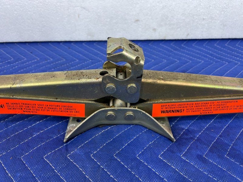 1984-1989 Volvo 740 760 Sedan Emergency Jack & Tool Kit Spare Tire OEM #1631EM