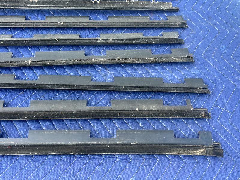 1988-2000 Chevrolet Silverado Left Right Door Window Scraper Edge OEM #5536EM