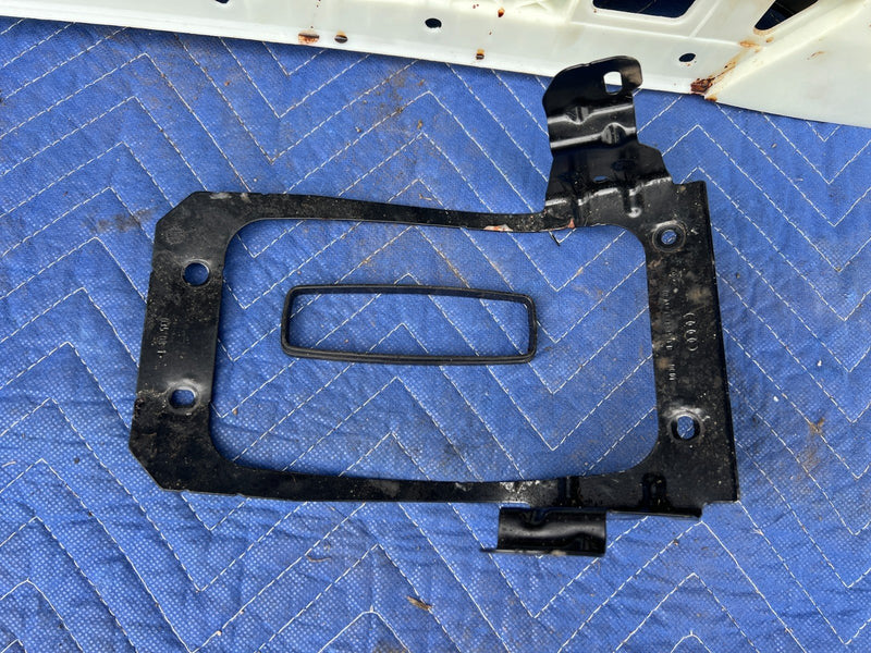 2005-2011 Audi A6 Lower Center Console Heat Air Duct Assembly OEM #3393EM
