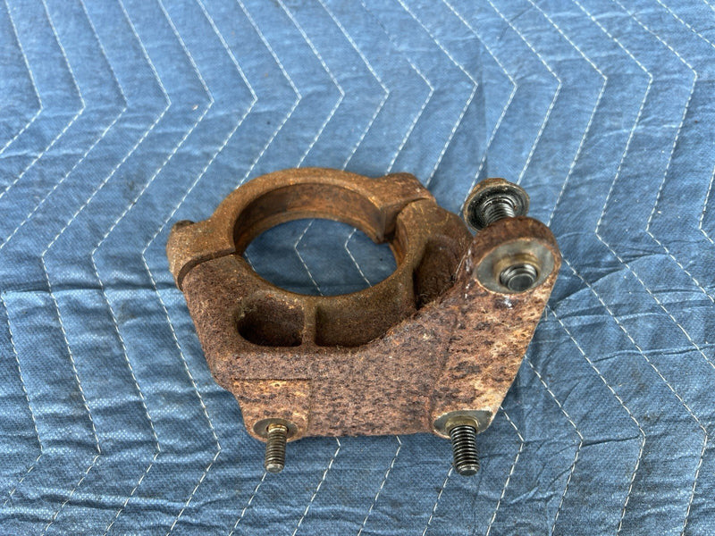 1993-1997 Volvo 850 850R Passenger CV Axle Engine Block Mount 9143465 OEM #4509E