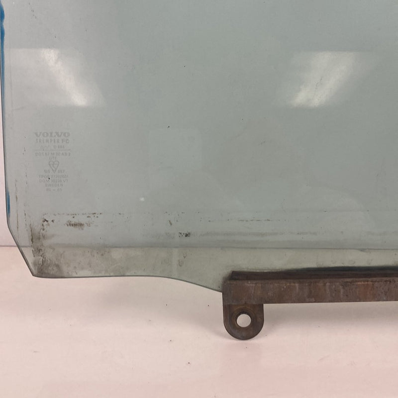 1975-1980 Volvo 244 Rear Left LH Window Glass 77202001 OEM #4896M