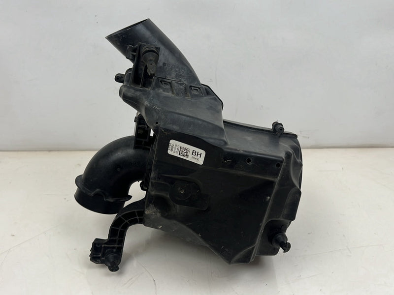 2013-2019 Ford Escape Air Filter Cleaner Box Housing CV61-9600 OEM #5462EM
