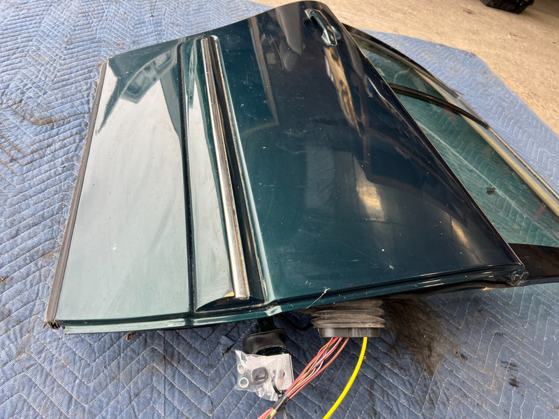 1998-2003 Mercedes W210 E320 Wagon Rear Passenger Right Door Assembly OE #4731EM