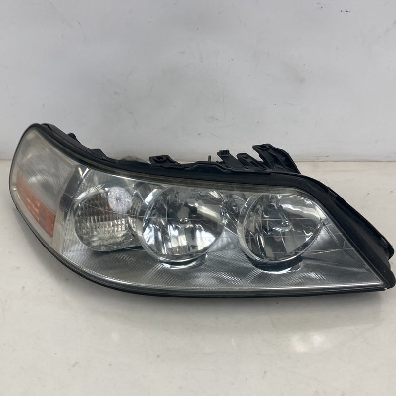2002-2005 Lincoln Town Car Signature Headlight Assembly Right OEM #5143M