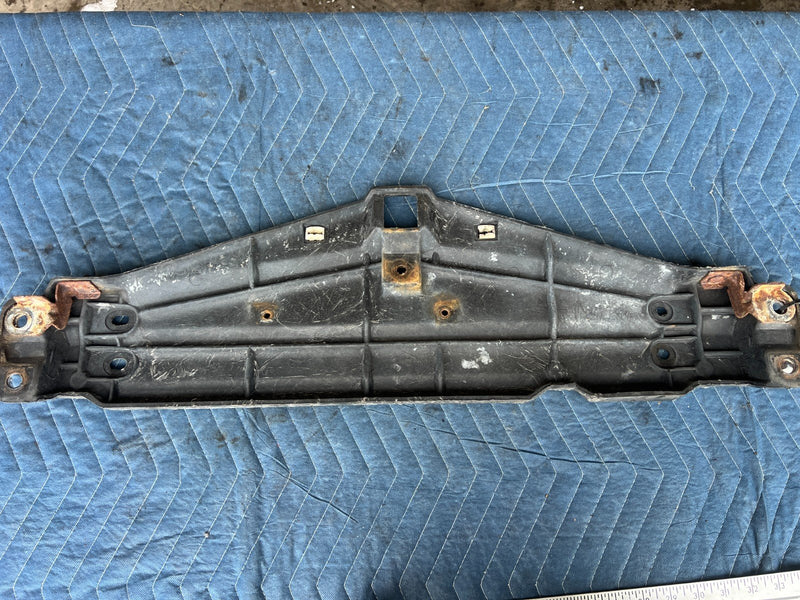 1989-1995 Volvo 740 940 Front Radiator Upper Support Panel 1355330 OEM #3719EM
