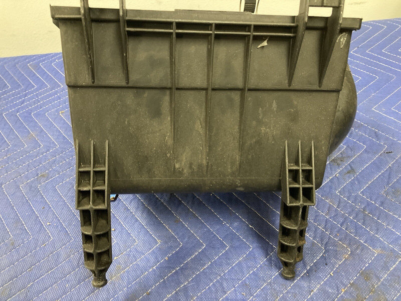 1998-2005 Land Rover Freelander Lower Air Filter Box Assembly OEM #3099M