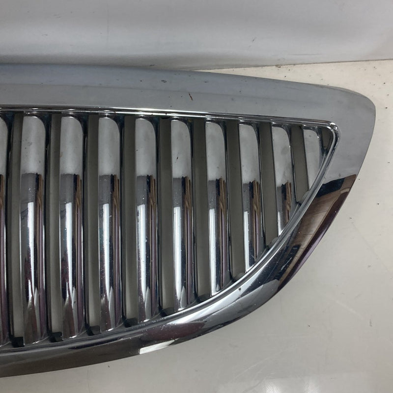 2002-2005 Lincoln Town Car Signature BSFC0- Grille Front Chrome #5148M