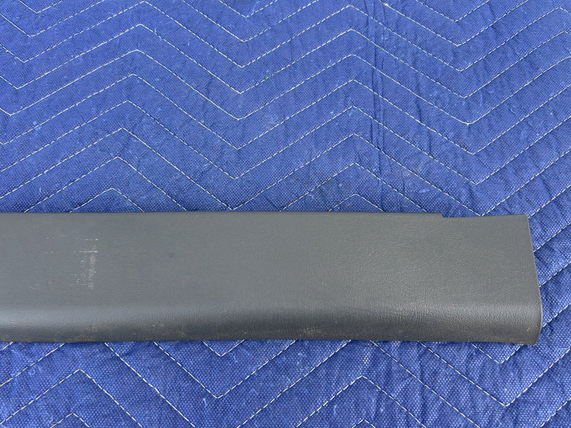 Chevrolet Silverado - Rear Window Trim PN: 15772042