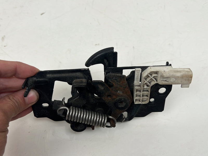 2013-2019 Ford Escape Front Engine Bonnet Hood Catch Latch 352117 OEM #5452EM