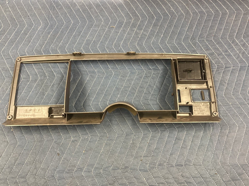 1988-1994 Chevrolet K1500 Instrument Cluster Surround Tahoe 15605972 OEM