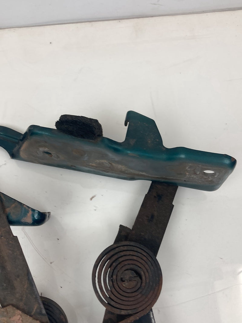 1996 Chevrolet Silverado GMT800 - Hood Hinge Pair