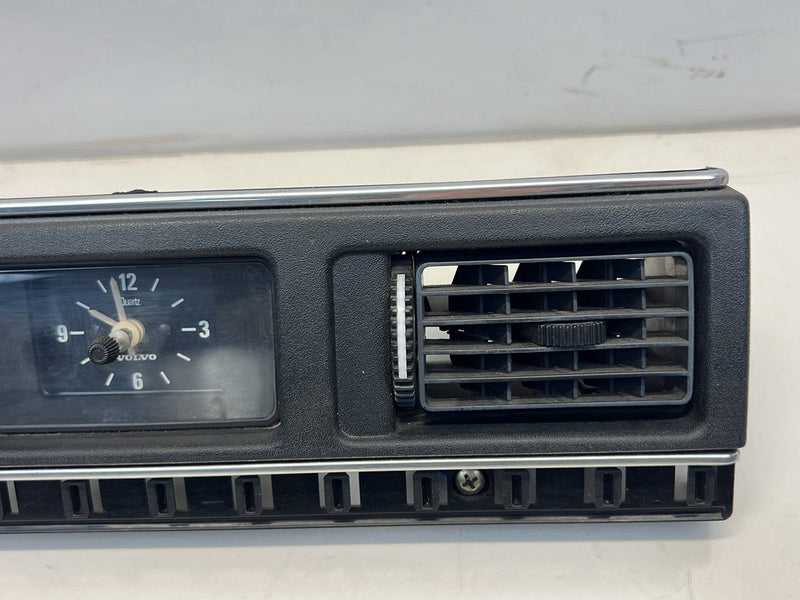 1975-1980 Volvo 244 240 Dash HVAC AC Heat Air Vent Set w/ Clock OEM #5293EM
