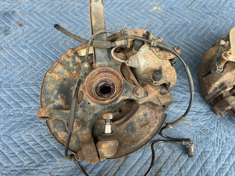 1998-2003 Mercedes W210 E320 Front Right & Left Hub Assembly Pair OEM #4715EM