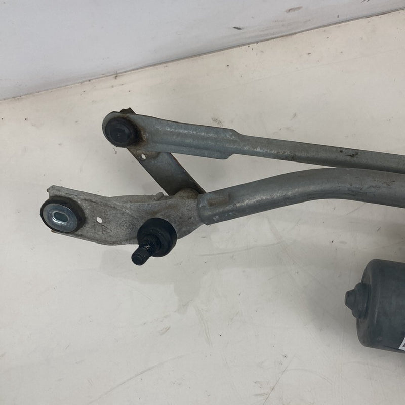 2007-2014 Chevrolet Silverado GMT900 Windshield Wiper Linkage Motor OEM #5343M