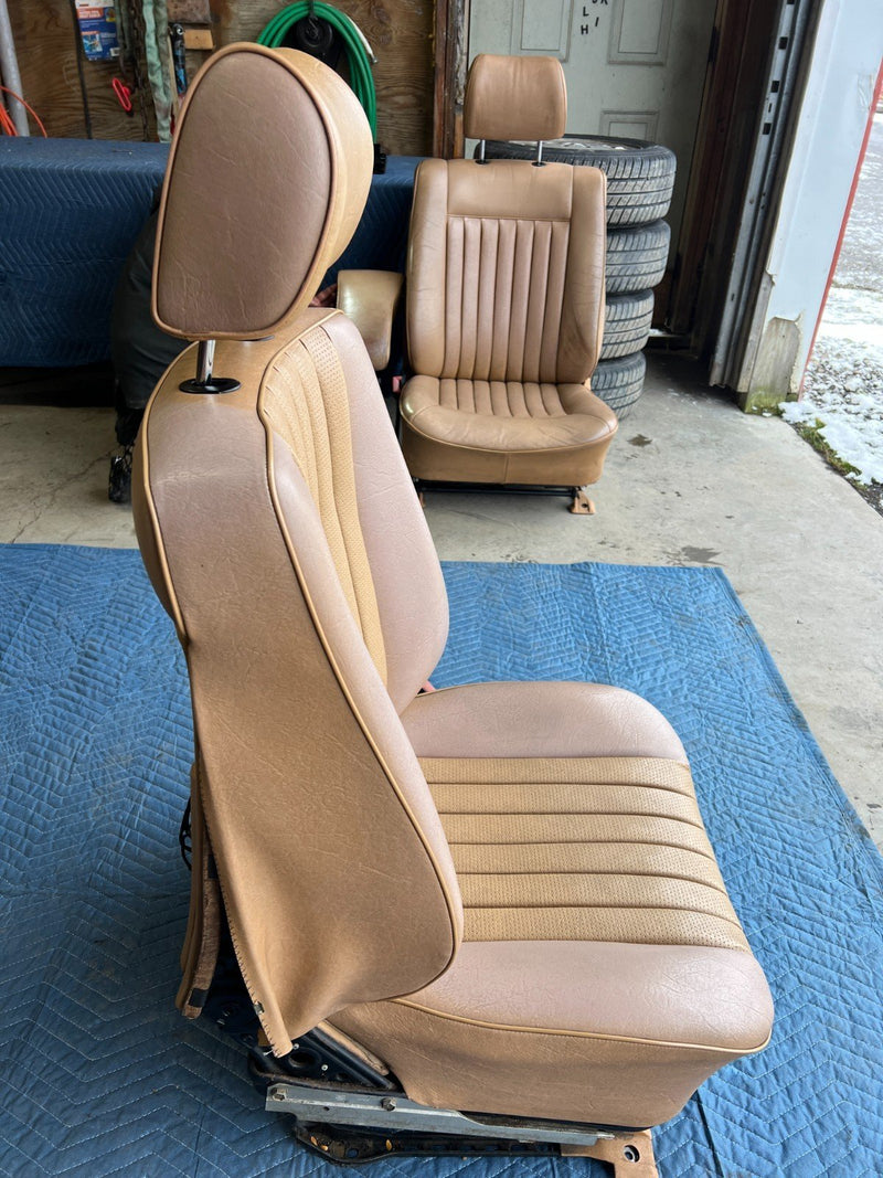 1986-1995 Mercedes 300D W124 Front Passenger Right Leather Bucket Seat OE#2582EM