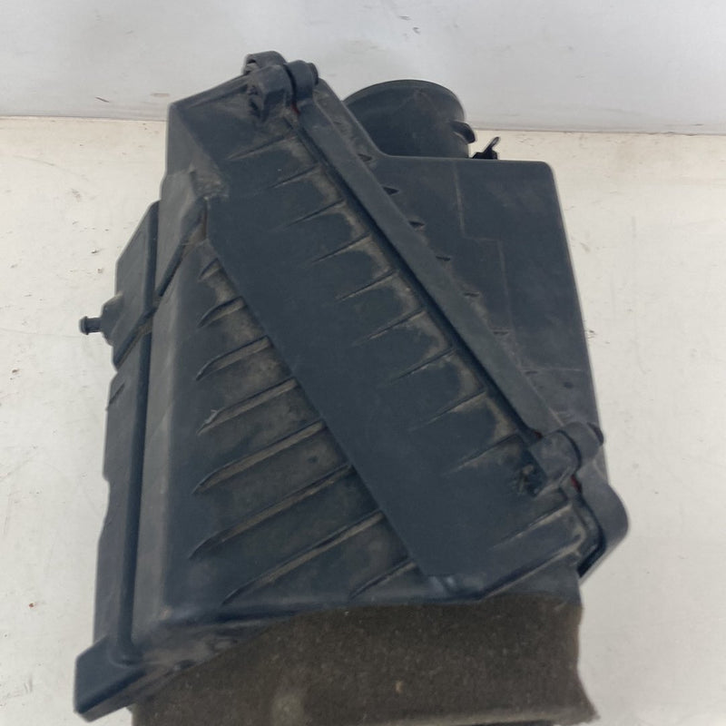 2007-2014 Chevrolet Silverado GMT900 Air Filter Housing Box MAF 1591464 #5337M
