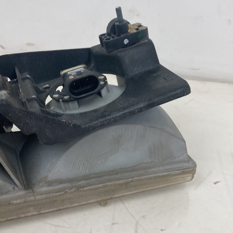 1995-1998 Chevrolet Silverado 2500 GMT400 Headlight Left 15034929 OEM