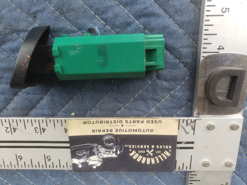 2000-2005 Chevy Impala 4 Way Flashers Switch Button Hazard 10355031 OEM #2167CN