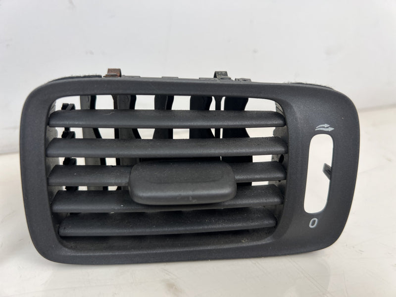 1998-2000 Volvo S70 V70 XC Right Left Dash HVAC AC Heat Air Vent Set OEM #6862EM