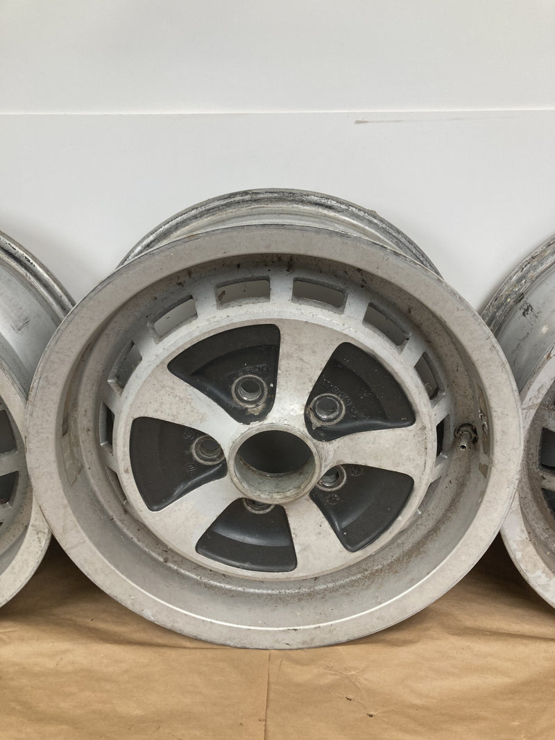 1983 Jaguar XJ6 Series 3.4 - Wheel Set PN: CAC391