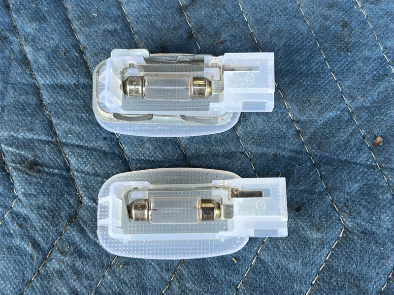 1996-2003 Mercedes W210 E320 Front Right Left Dome Map Courtesy Light OE #4680EM