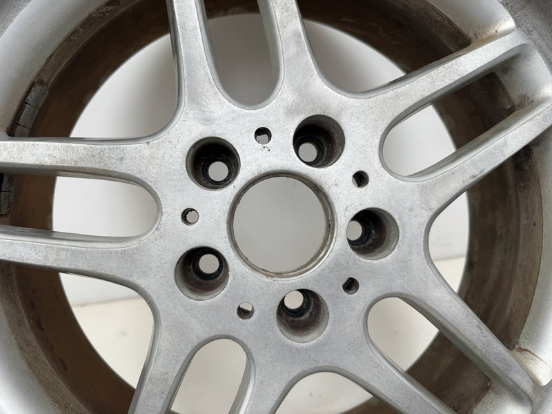1999 BMW 540i E39 - Wheel