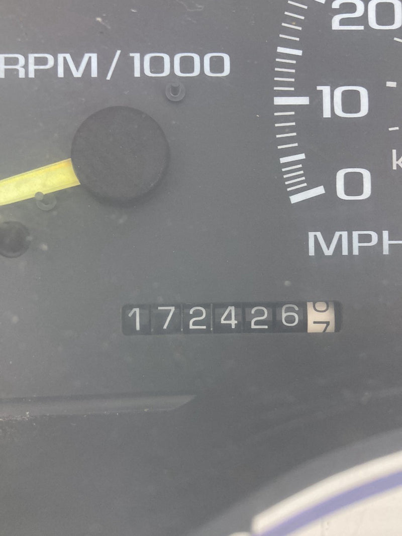 1996 Chevrolet Silverado GMT800 - Gauge Cluster PN: 16176841