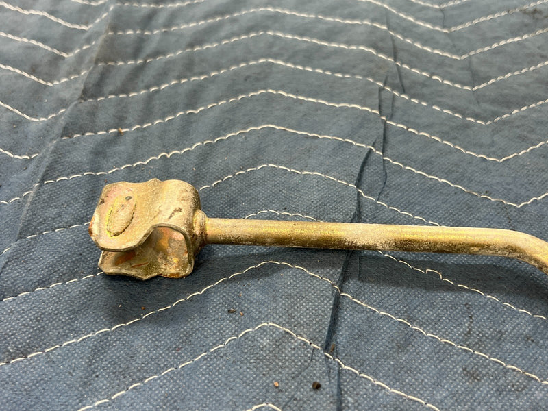 1992-1995 Volvo 940 740 Emergency Scissor Jack Handle OEM #3200EM