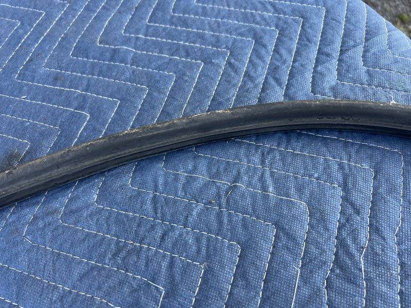 2006-2012 Mitsubishi Eclipse III Front Windshield Seal OEM #5029M