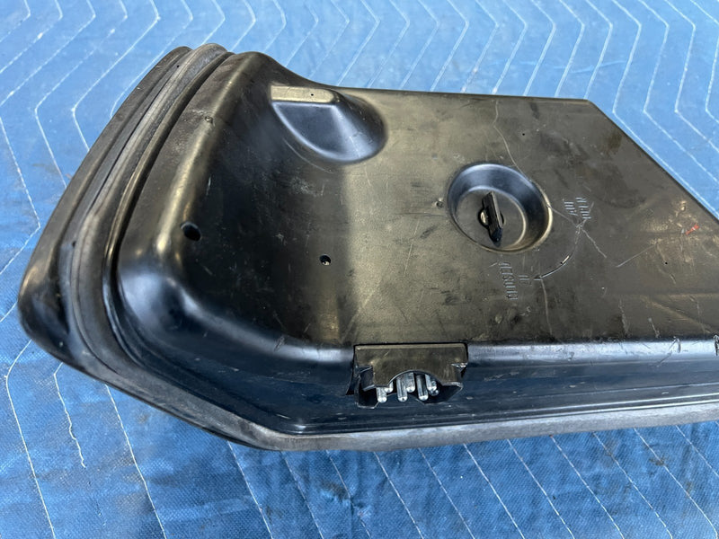 1986-1995 Mercedes 300D W124 Rear Right RH Passenger Tail Light Lamp OEM #2646EM