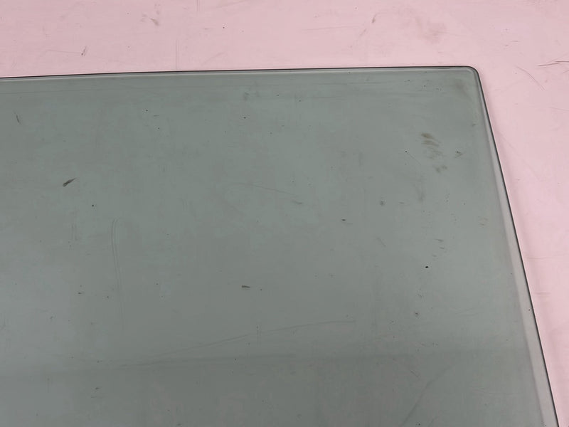 1986-1993 Volvo 240 244 Rear Passenger Right Window Glass 43R-001105 OEM #5580EM