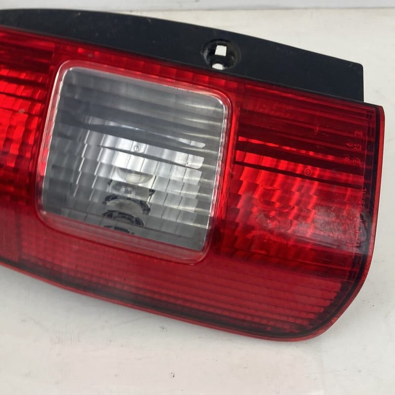 2002-2004 Honda CR-V RD2 Tail Light Left 3355A-SCA-A000 OEM #5100M