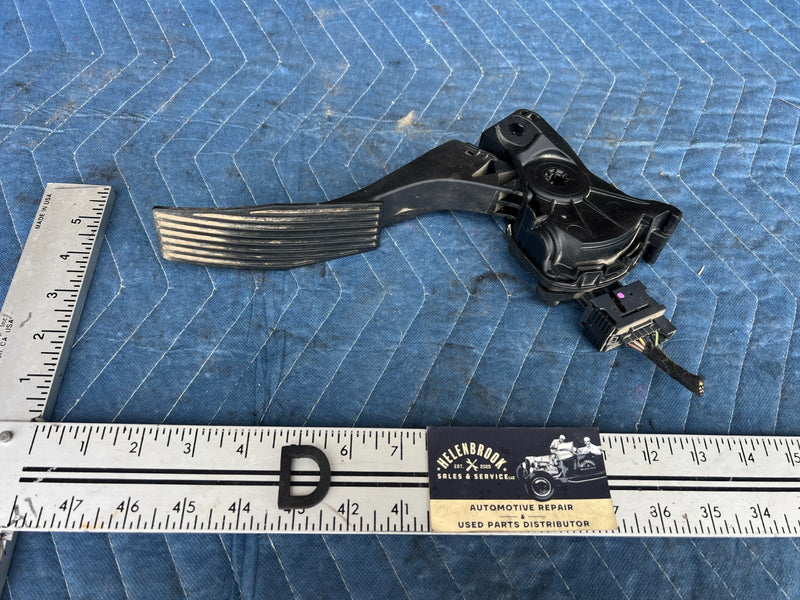 2012-2015 Chevy Cruze Gas Accelerator Pedal Assembly 13252702 OEM #2222CN