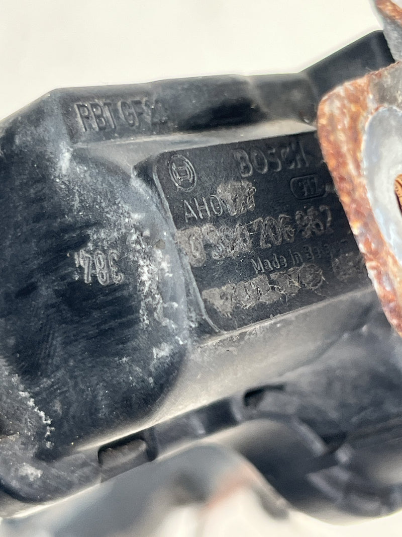 1998-2000 Volvo S70 V70 XC Front Headlight Lamp Wiper Motor Pair OEM #6856EM