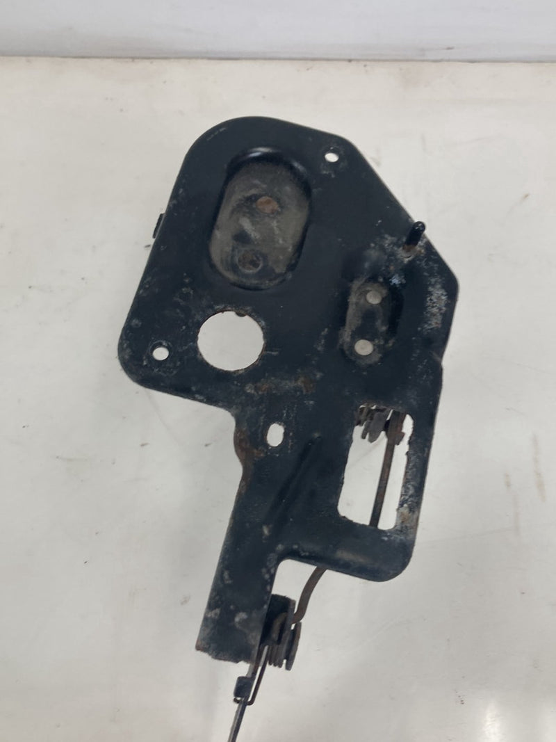 2002-2005 Lincoln Town Car Signature Hood Latch Catch OEM #5142M