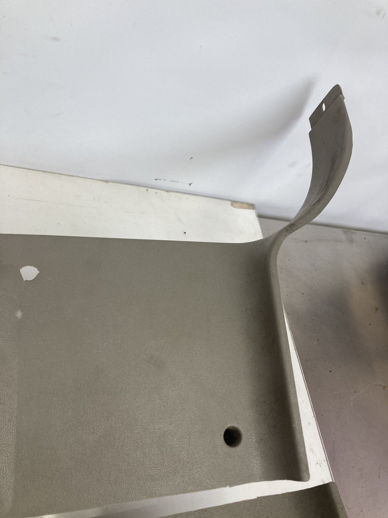 1995-1998 Chevrolet Silverado 2500 GMT400 B Pillar Trim 15976271 15976272 OEM