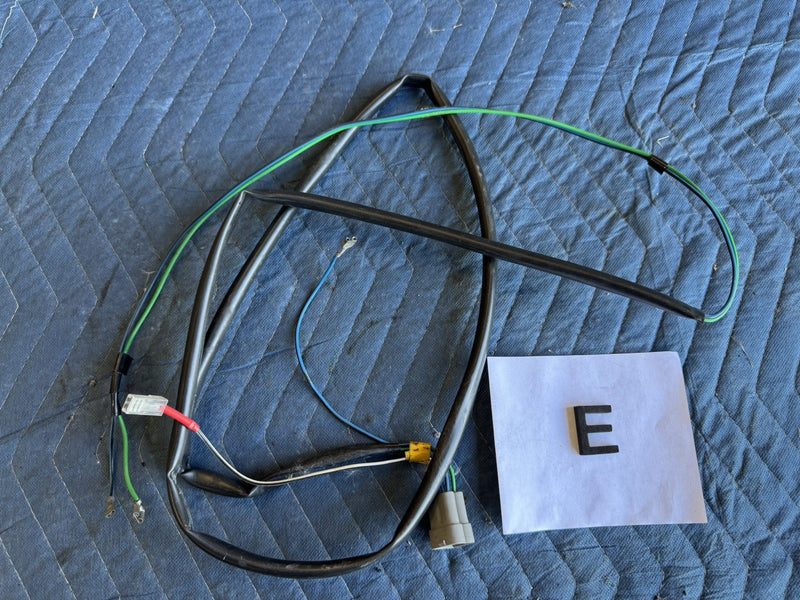 1986-1993 Volvo 240 244 245 Overhead Dome Light A Pillar Wiring OEM #4884E