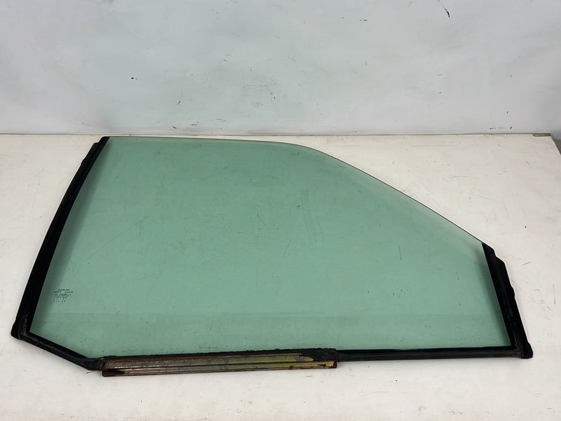 1995-1998 Chevrolet C/K Front Passenger Right Window Glass OEM