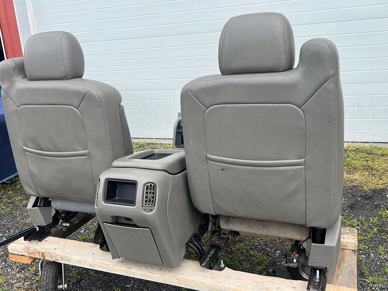 1999-2006 Chevrolet Silverado 1500 Front Seat Assembly 40/20/20 OEM #5164EM