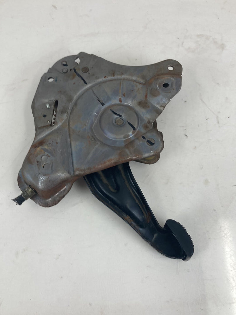 1995-1998 Chevrolet Silverado 2500 GMT400 Emergency Brake Pedal 15155147 OEM