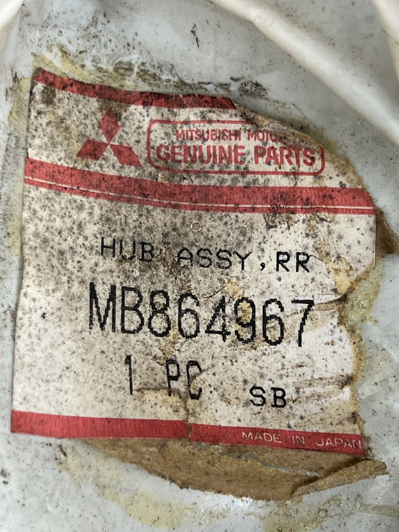 Mitsubishi Hub Pair MB949096 OEM