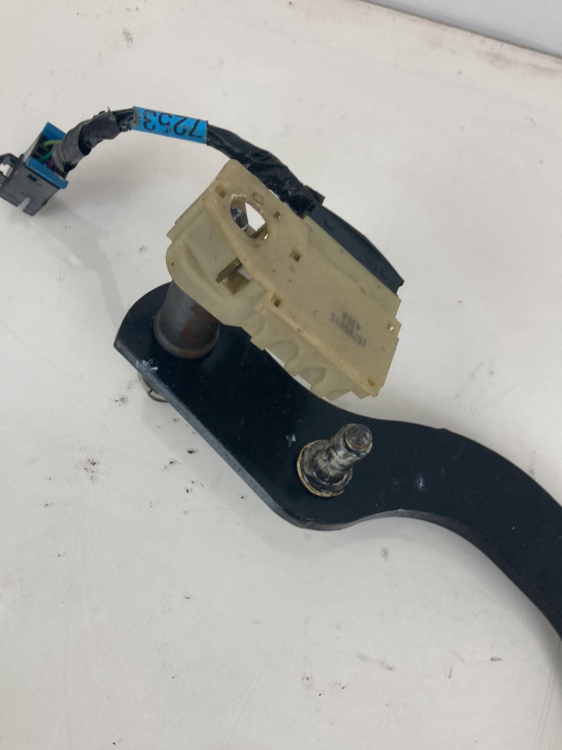 1995 Chevrolet Silverado GMT800 - Brake Pedal PN: 15953969 15705015