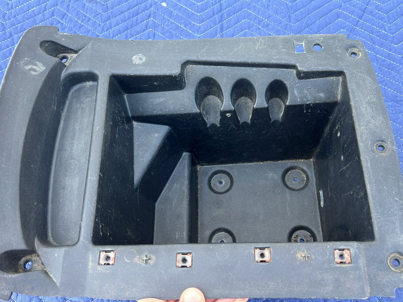 Chevrolet Silverado - Center Console PN: 15070490