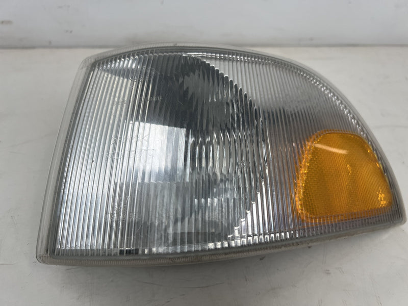 1998-2000 Volvo S70 V70 XC Front Driver Left Turn Signal Blinker OEM #6889EM