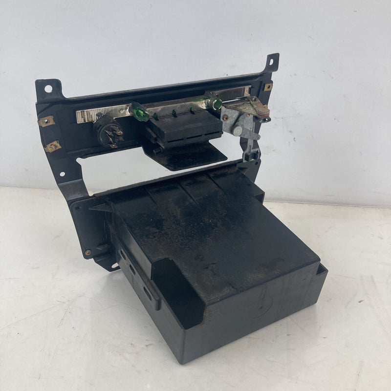 1981-1985 Volvo 240 245 HVAC Climate Control Heat AC 1347690 OEM