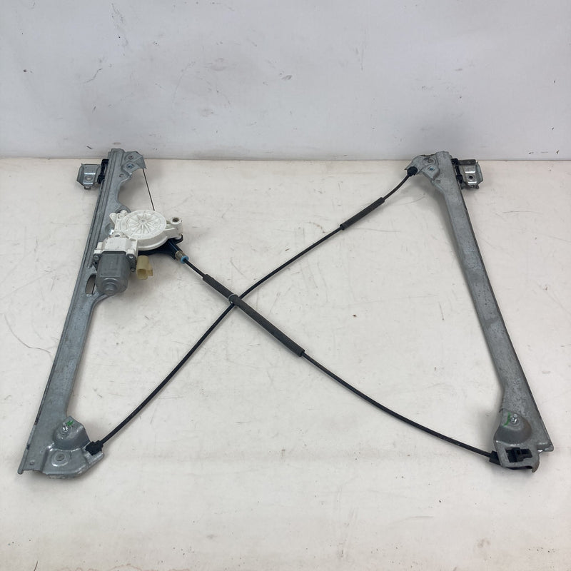 2014-2020 Chevrolet Silverado 1500 Front Right Window Regulator OEM #5576M